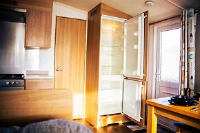 Captivating 6-person Caravan in Rhyl