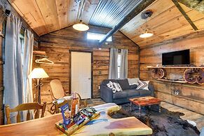 Quaint Abbeville Cabin Studio w/ Gas Grill!
