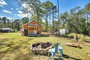 Quaint Abbeville Cabin Studio w/ Gas Grill!