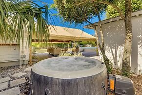 Mount Dora Home: Private Pool, Spa & Tropical Bar!