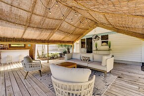 Mount Dora Home: Private Pool, Spa & Tropical Bar!