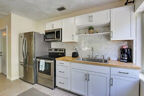 Walk to Ocean: Chic Deerfield Beach Cottage!