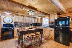 Philipsburg Log Cabin - Direct Bike Park Access!