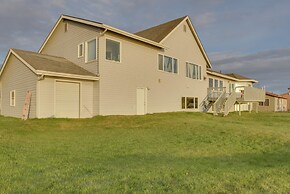 Oceanfront Kenai Villa w/ Fireplace & Deck