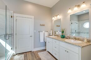 Galveston Home w/ Outdoor Shower: Steps to Beach!