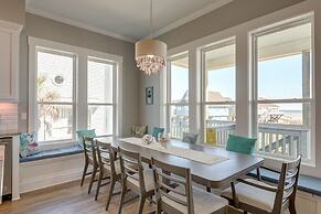 Galveston Home w/ Outdoor Shower: Steps to Beach!