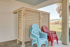 Galveston Home w/ Outdoor Shower: Steps to Beach!