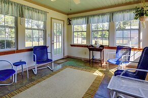 Vintage Chipley Getaway on Large Private Property