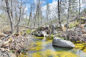 Waterfront Mariposa Hideaway: Hot Tub & Mtn Views!