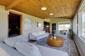 Waterfront Barrington Estate With Hot Tub!