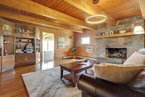 Waterfront Barrington Estate With Hot Tub!