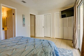 PCB Townhome w/ Pool Access - Walk to Beach!