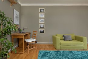 Turquoise Blue Apartment by Renters