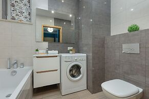 Turquoise Blue Apartment by Renters