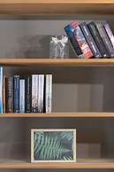 Turquoise Blue Apartment by Renters