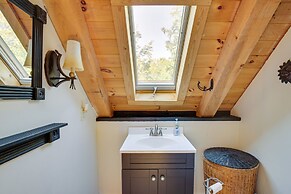 Frye Island Family Cabin With Lake & Beach Access!