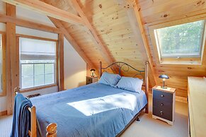 Frye Island Family Cabin With Lake & Beach Access!