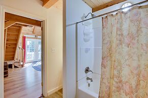 Frye Island Family Cabin With Lake & Beach Access!