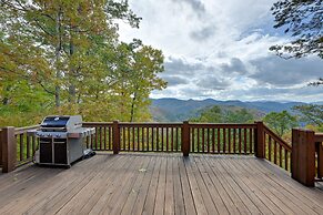 Bryson City Getaway: Private Hot Tub & Scenic View