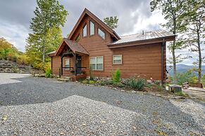 Bryson City Getaway: Private Hot Tub & Scenic View