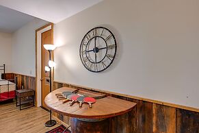 Bryson City Getaway: Private Hot Tub & Scenic View