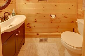 Bryson City Getaway: Private Hot Tub & Scenic View