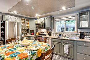 Peaceful Renton Retreat w/ Hot Tub Access!