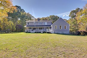 Quiet Killingworth Rental w/ Deck & Grill!