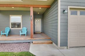 9 Mi to Downtown: Bozeman Vacation Home w/ Hot Tub