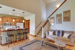 9 Mi to Downtown: Bozeman Vacation Home w/ Hot Tub