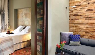 The Giri Residence Hotel & Spa