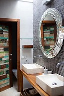 The Giri Residence Hotel & Spa
