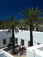 The Giri Residence Hotel & Spa