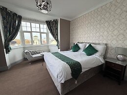 Captain Howey Hotel