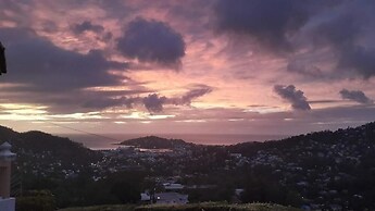 Hilltop View Guesthouse