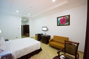 Immaculate Diamond Hotel & Apartments