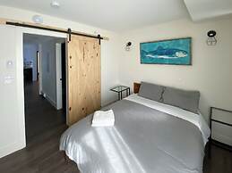Calming 1bedroom Units With Balcony And City View