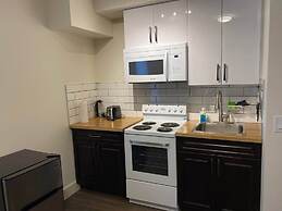 Calming 1bedroom Units With Balcony And City View