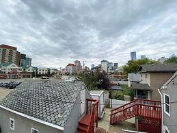 Calming 1bedroom Units With Balcony And City View