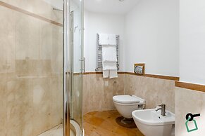 HOTIDAY Room Collection - Pisa