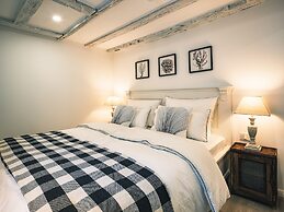 Flecker Hotel