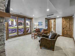 Jordanelle Mountain Paradise 1271 4 Bedroom Townhouse by RedAwning