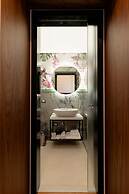 Lo Stemma Luxury Boutique Hotel