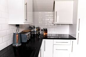 Inviting 3-bed House in Manchester