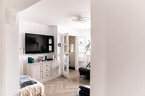 Inviting 3-bed House in Manchester