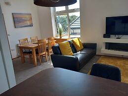 Remarkable Seaside Apartment - Sleeps 4