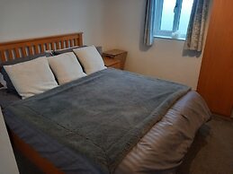 Remarkable Seaside Apartment - Sleeps 4