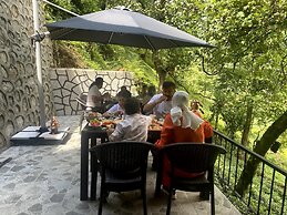 MEZRA DOĞAL DAĞ EVLERİ