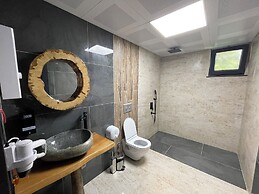 MEZRA DOĞAL DAĞ EVLERİ