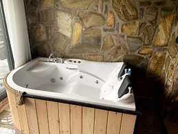 MEZRA DOĞAL DAĞ EVLERİ